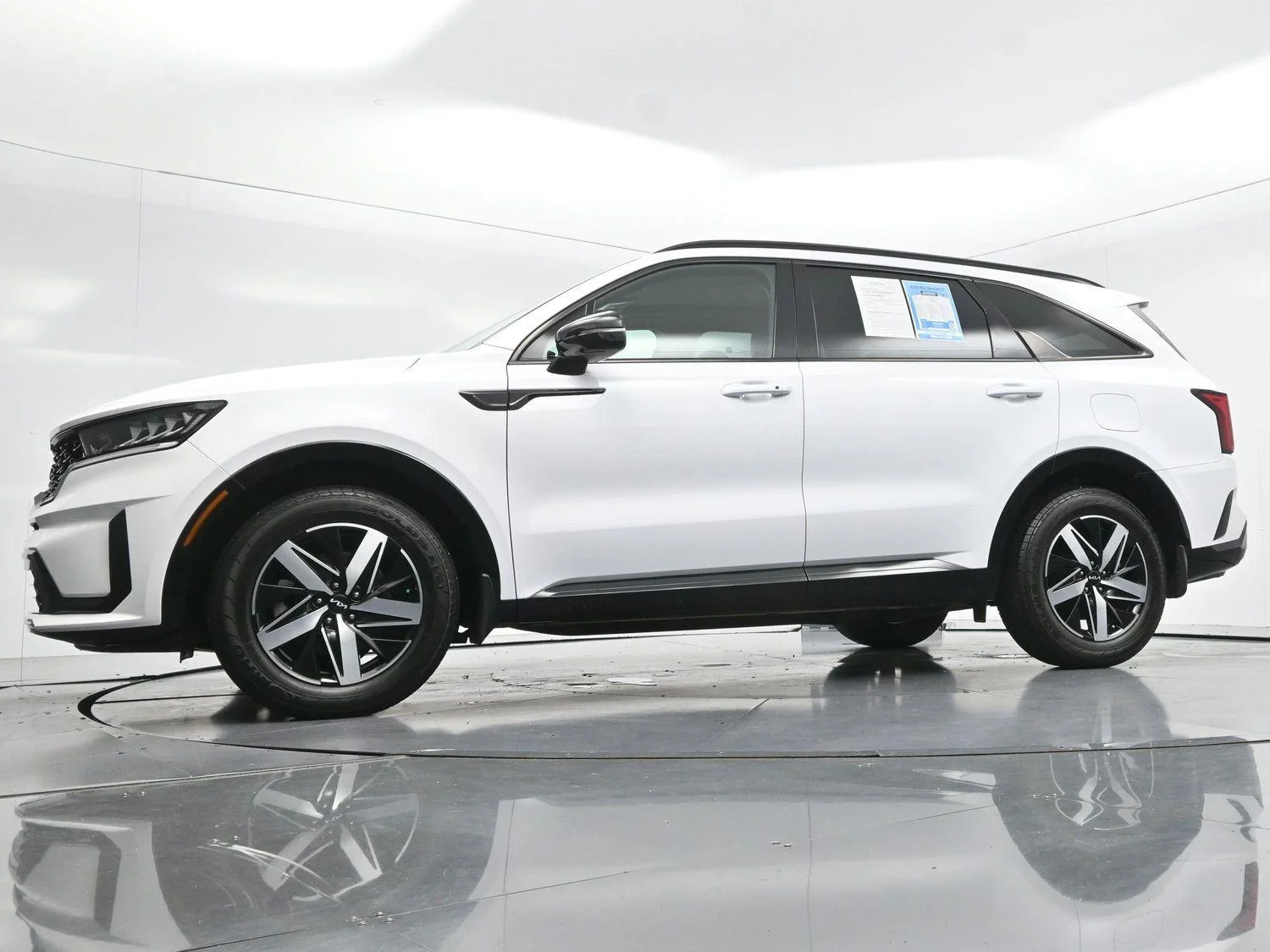 Used 2022 Glacial White Pearl Kia S image 53