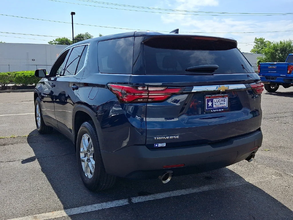Used 2022 Northsky Blue Metallic Chevrolet LS image 9