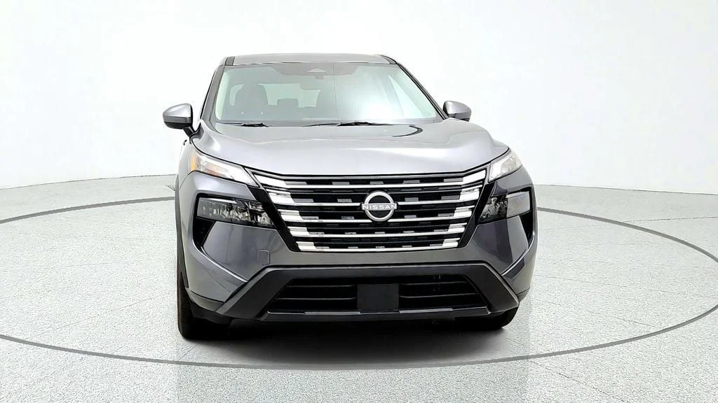 Used 2026 Boulder Gray Pearl Nissan FWD SV *Ltd Avail* image 2
