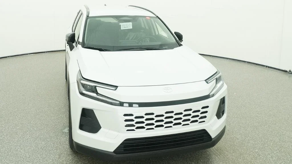 New 2026 Wind Chill Pearl Toyota XLE Premium image 52
