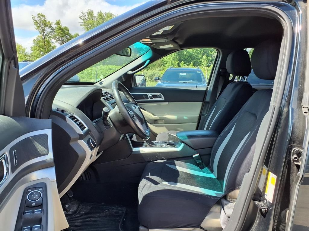 Used 2014 Gray Ford XLT image 12