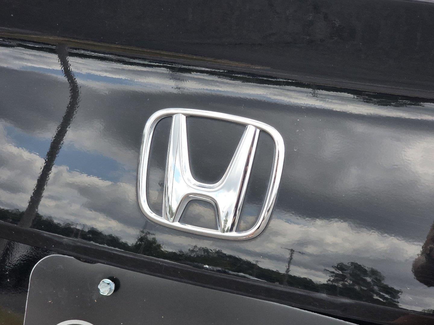Used 2025  Honda LX image 27