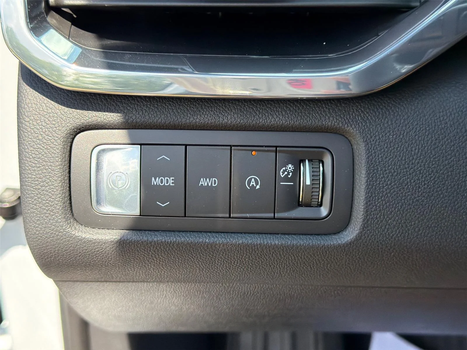 2026 GMC Acadia Denali Ultimate - Photo 29