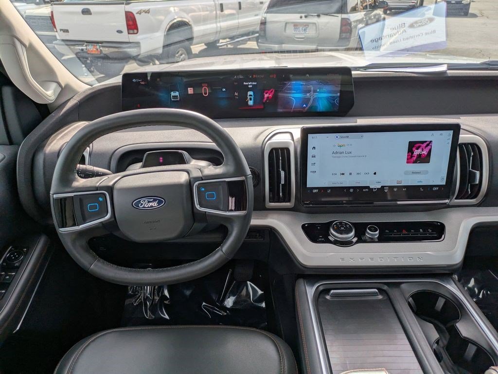 Used 2025 Silver Metallic Ford Active image 27