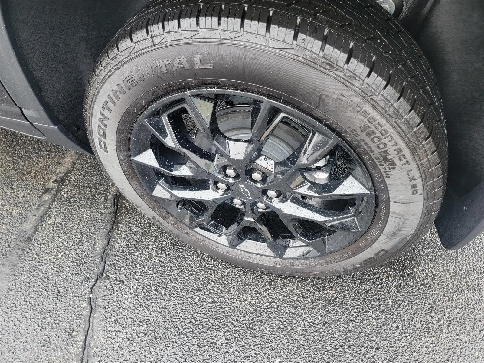 New 2026 Mosaic Black Metallic Chevrolet LT image 6