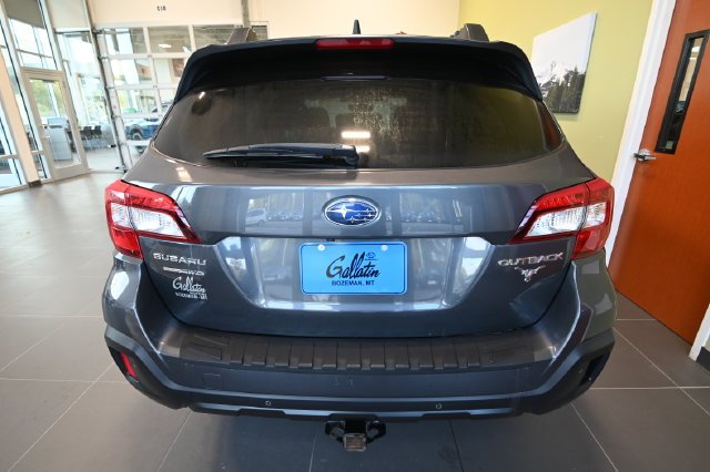 Used 2018 Gray Subaru 2.5i image 12