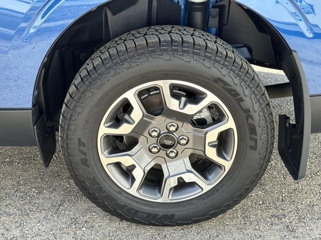Used 2024 Blue Ford Lariat image 9