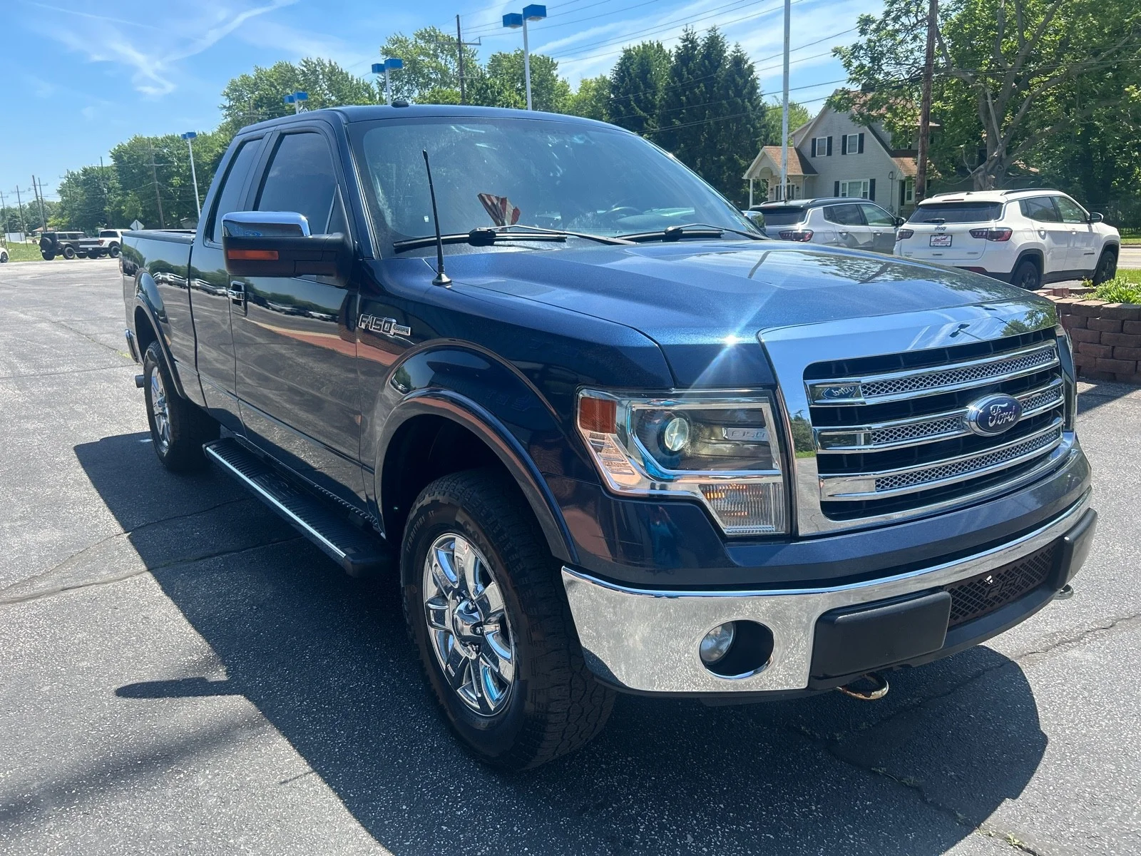 Used 2013 Blue Ford Lariat image 4
