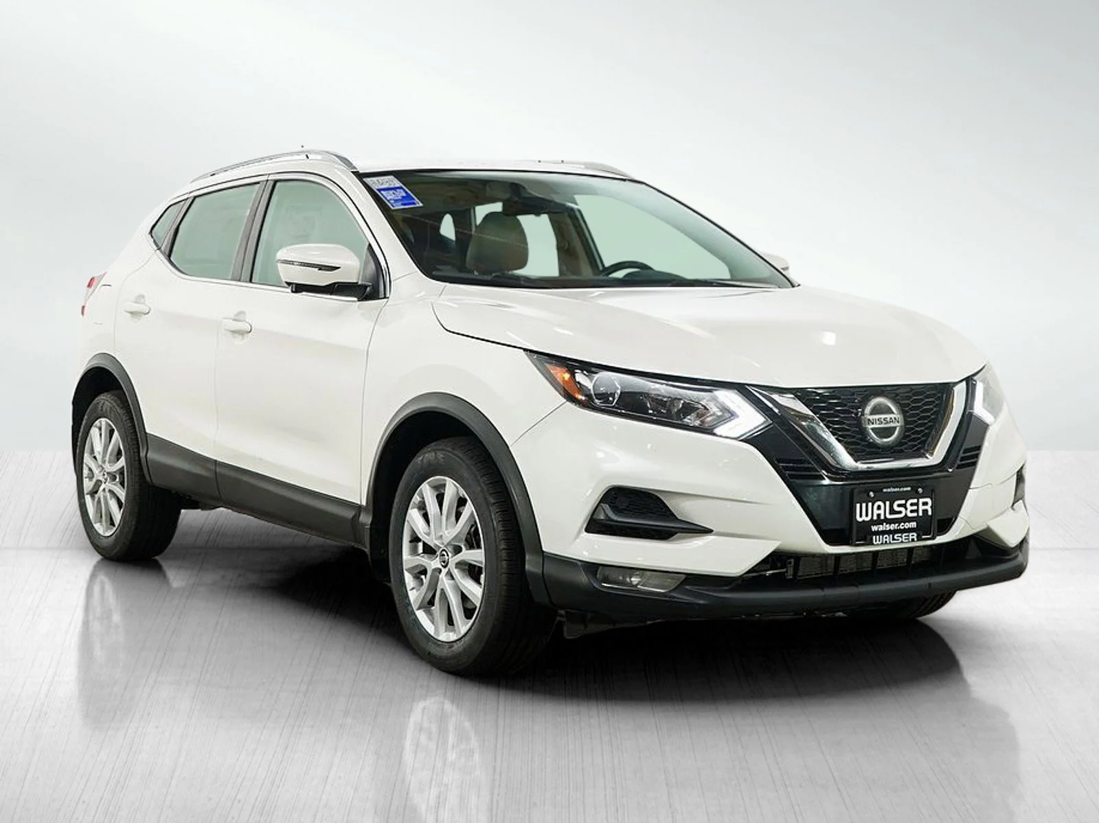 Used 2020 Pearl White Tricoat Nissan SV image 7