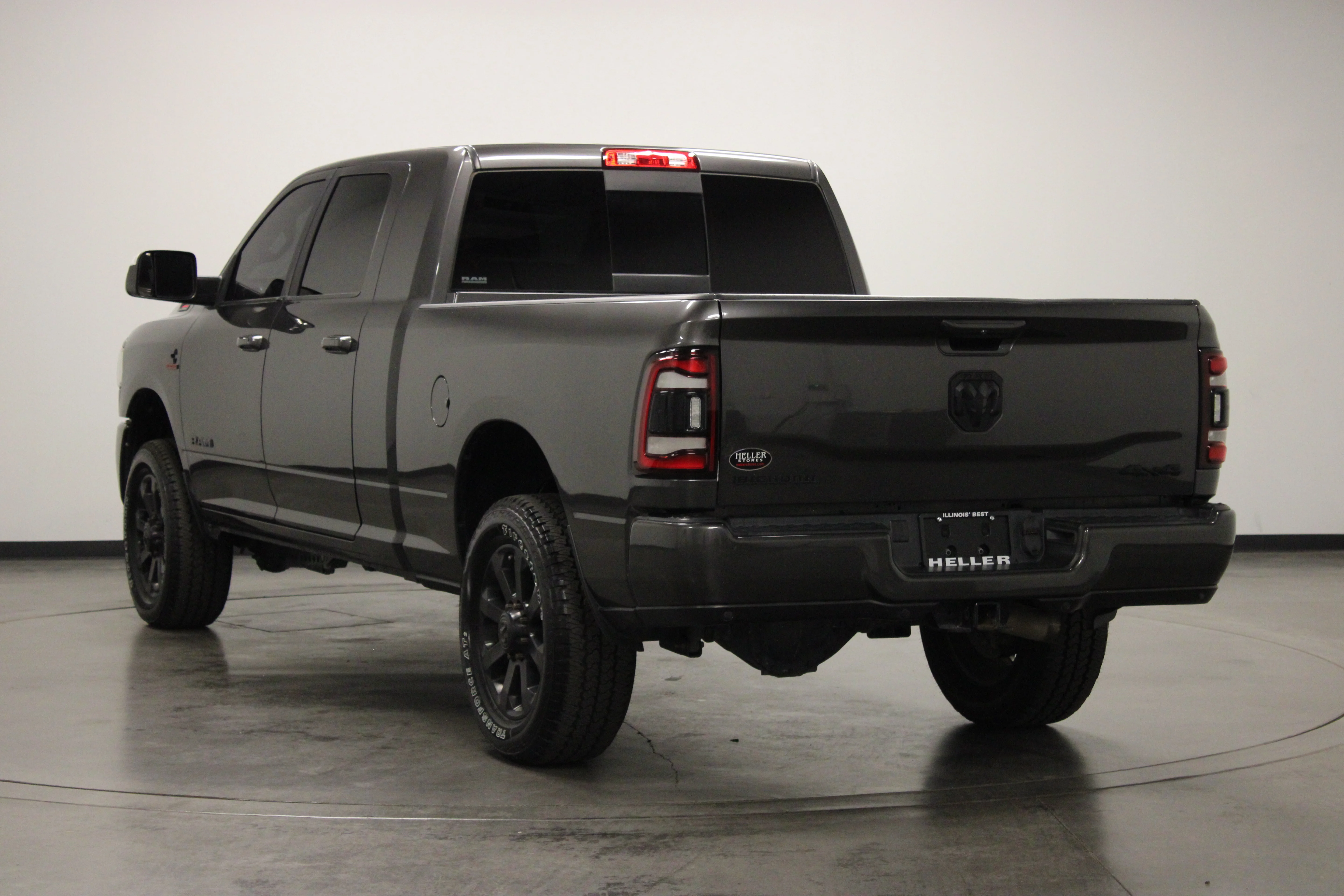 Used 2022 Granite Crystal Metallic Clearcoat Ram Big Horn image 6