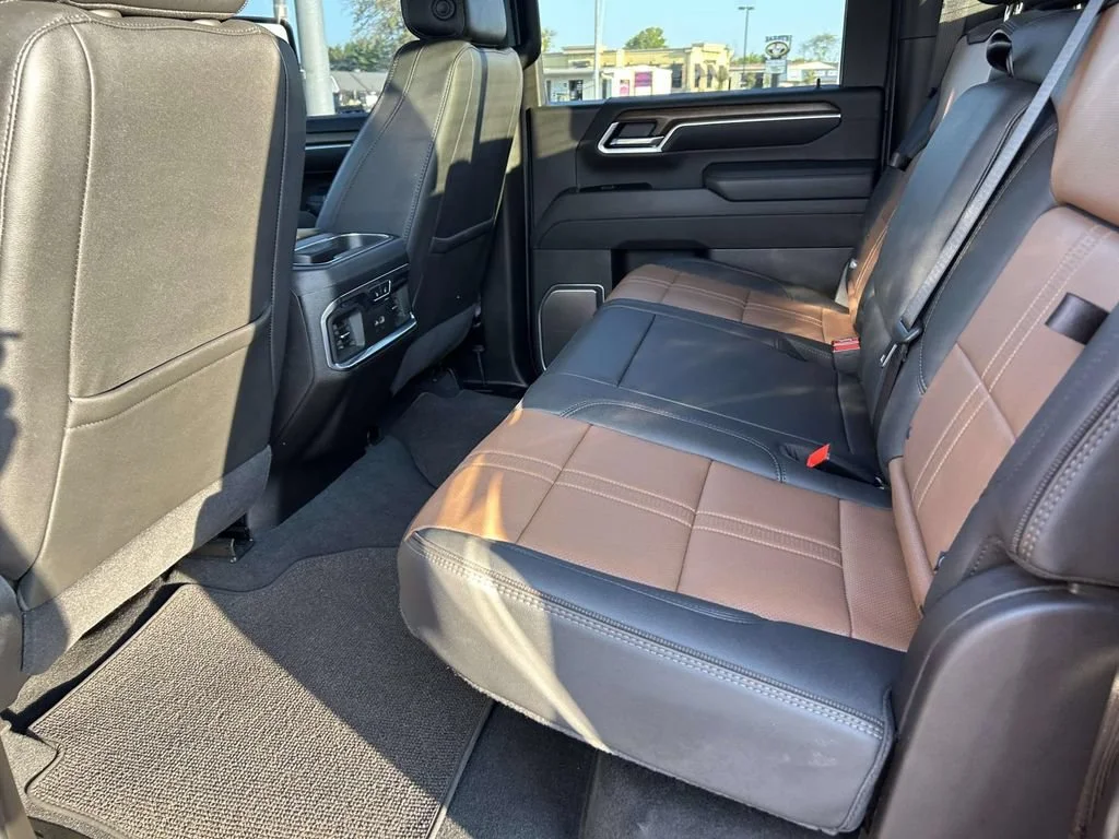 Used 2025 Radiant Red Tintcoat Chevrolet High Country image 12