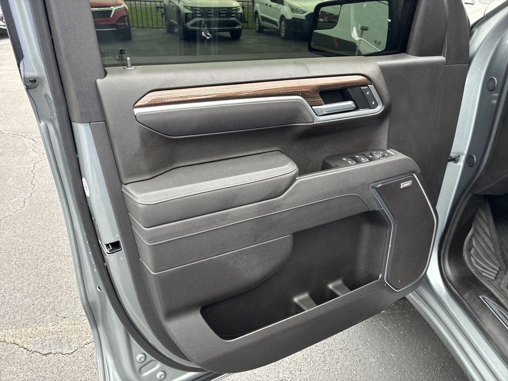 Used 2025 Gray Chevrolet RST image 12