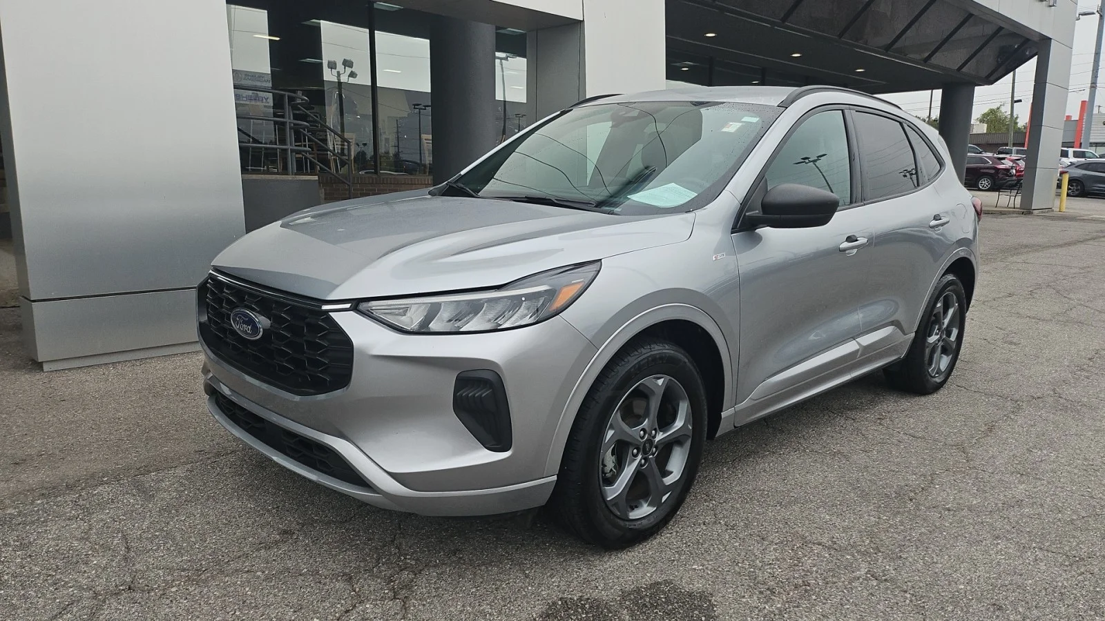 Used 2024 Iconic Silver Metallic Ford ST-Line AWD image 1