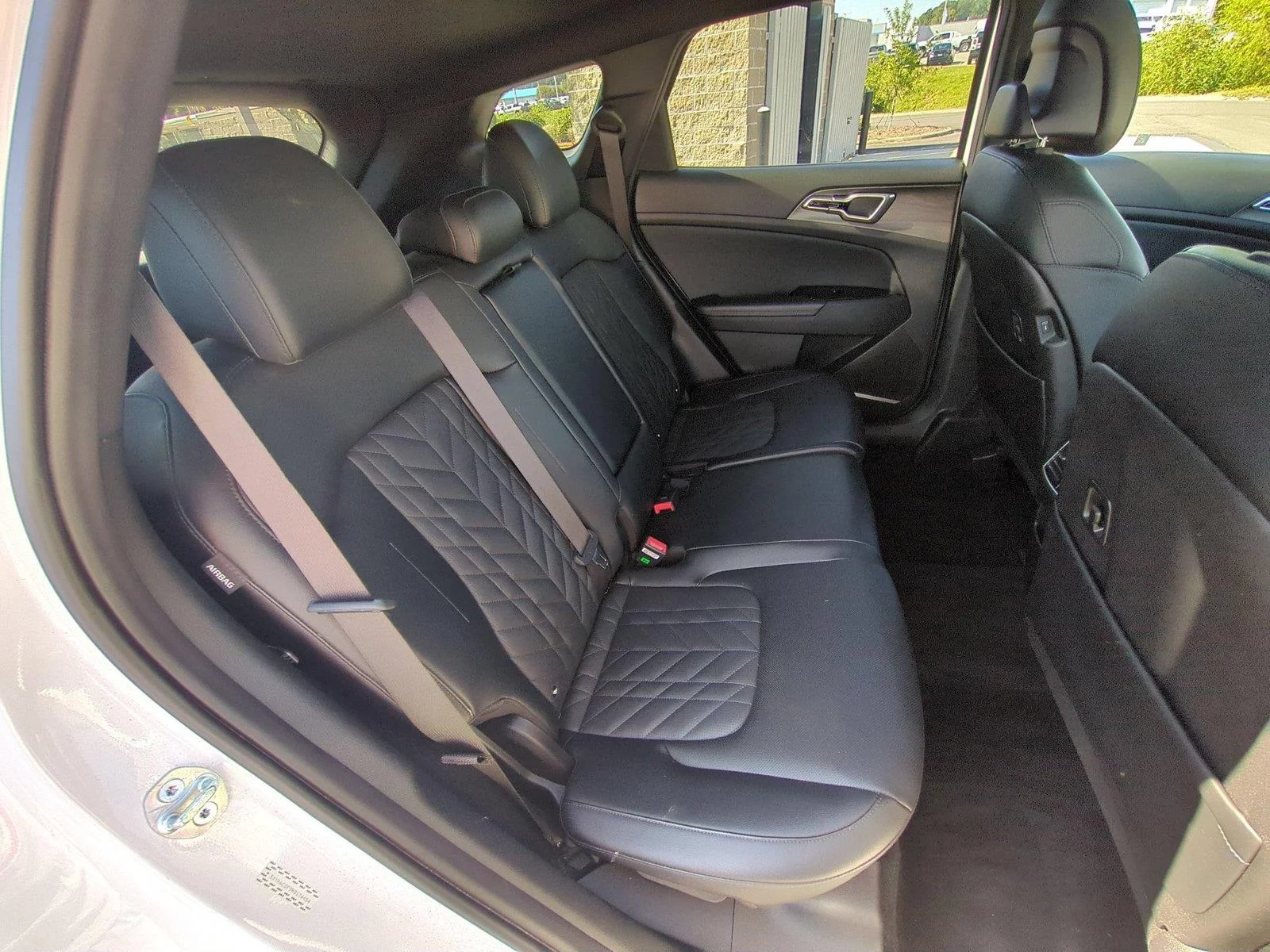 Used 2024 Glacial White Pearl Kia X-Line image 36