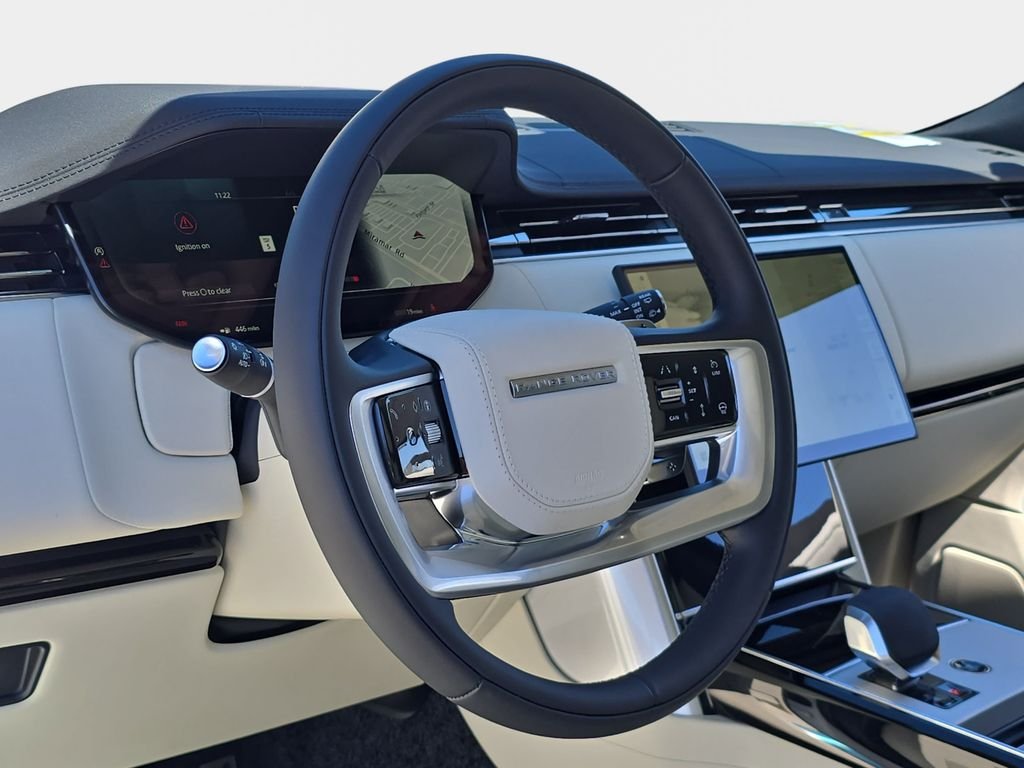 New 2026 Ostuni Pearl White Land Rover SE image 18