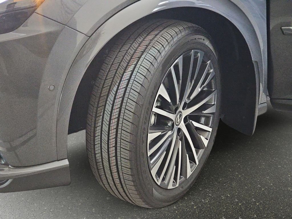 New 2026 Cloudburst Gray Lexus PREMIUM PLUS image 32