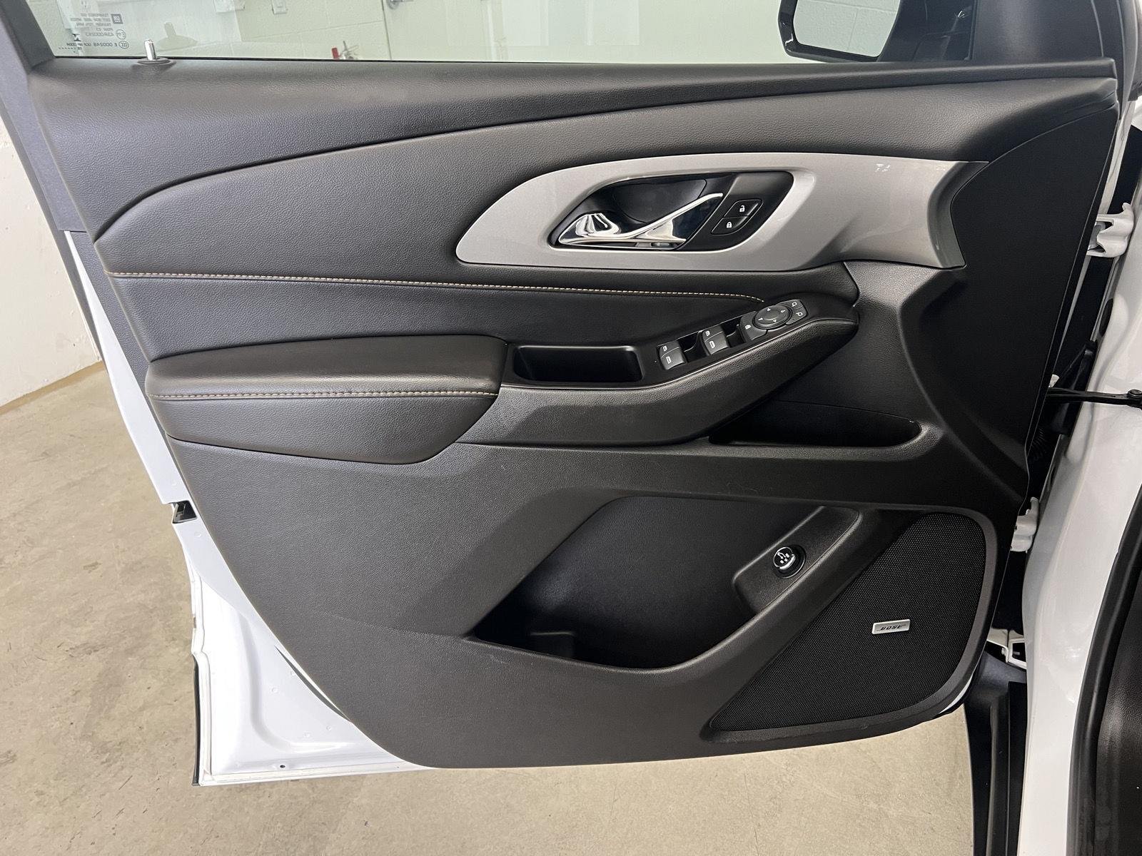 Used 2019 Summit White Chevrolet RS image 11