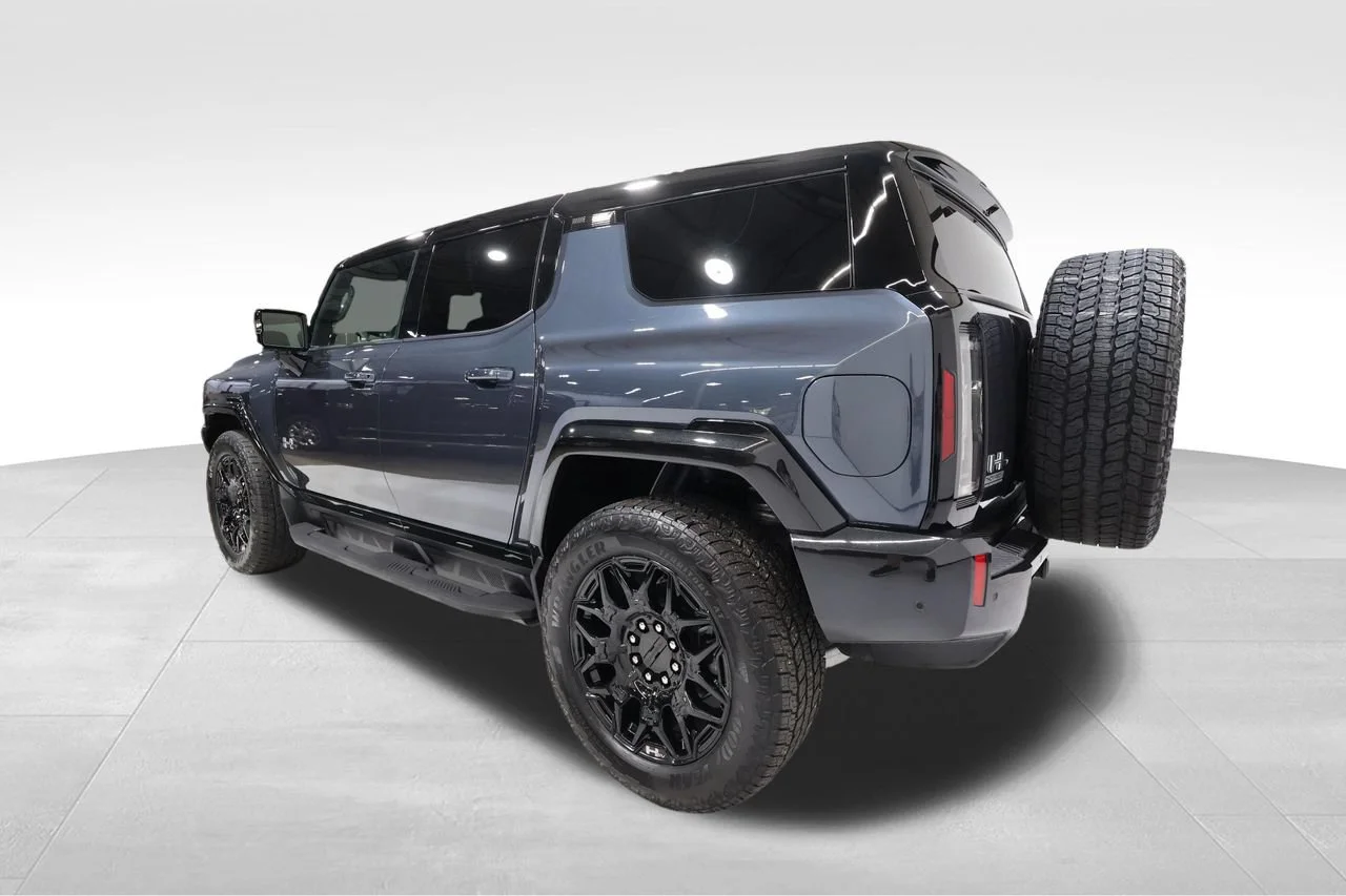 Used 2026 Graphite Blue Metallic GMC 2X image 2