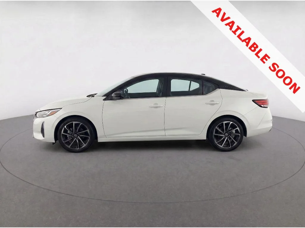 2024 Nissan Sentra SR CVT's photo