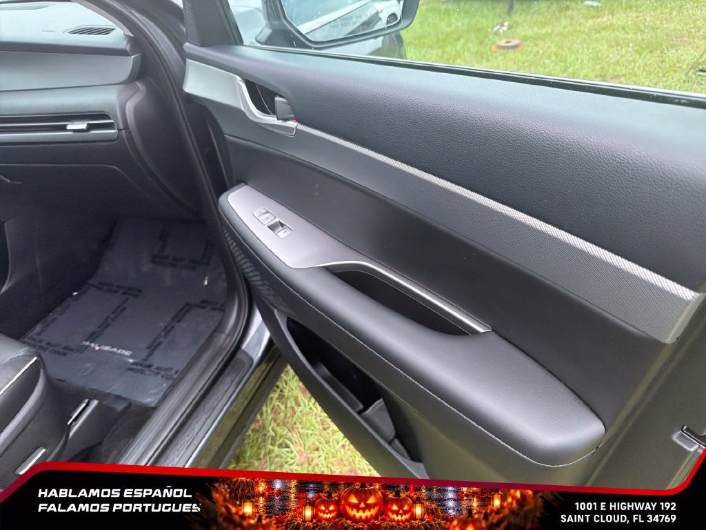 Used 2025 Gray Hyundai SEL Premium image 35