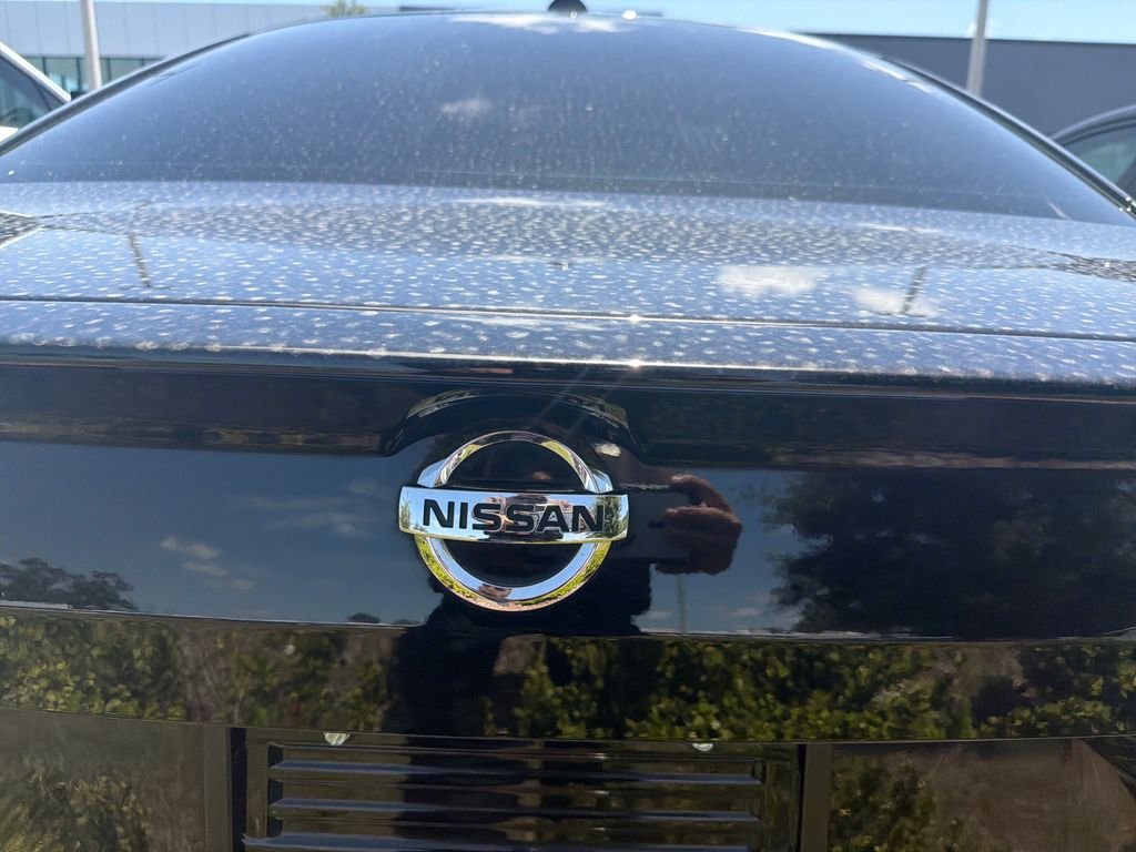 Used 2022 Black Nissan 2.5 SR image 18