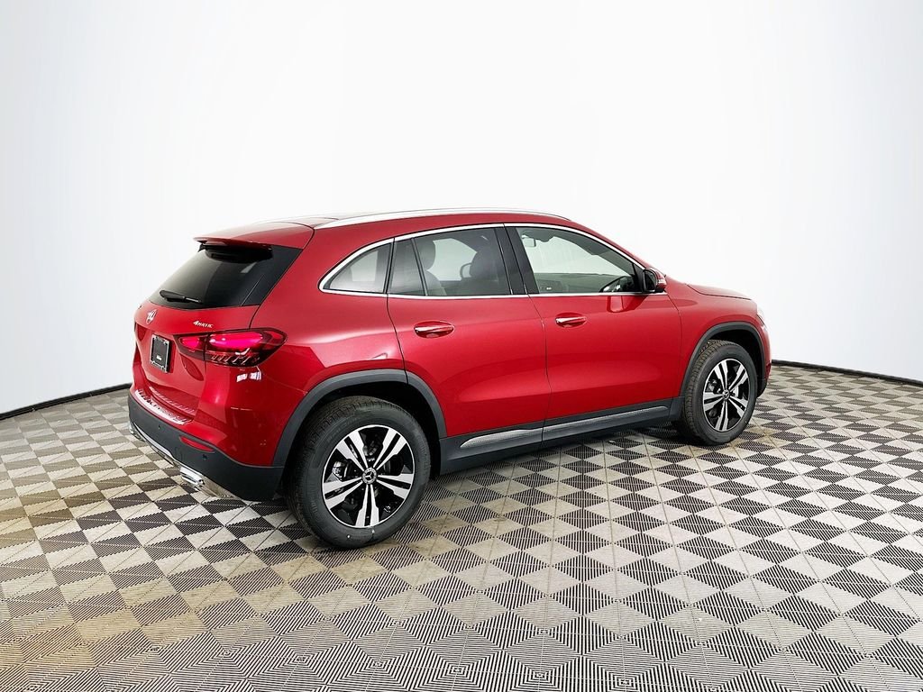 New 2026 MANUFAKTUR Patagonia Red Metallic Mercedes-Benz GLA 250 image 6