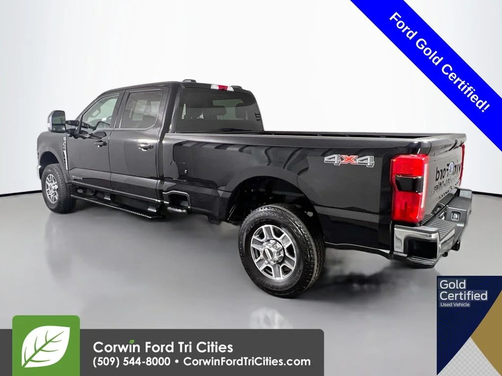 Certified Used 2025 Agate Black Metallic Ford Lariat image 11