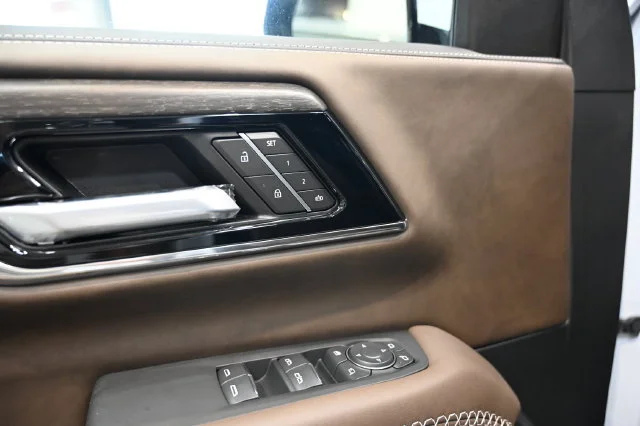 2026 GMC Yukon XL Denali Ultimate - Photo 34