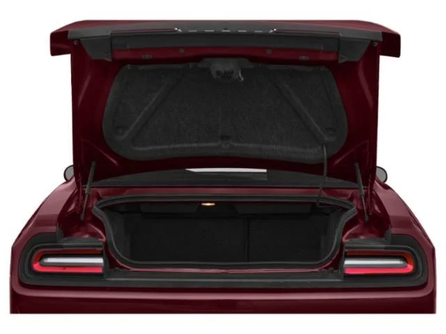 Used 2019 Pitch Black Clearcoat Dodge SXT image 6