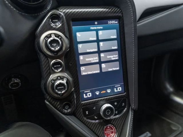 Used 2018 Gray McLaren Base image 24
