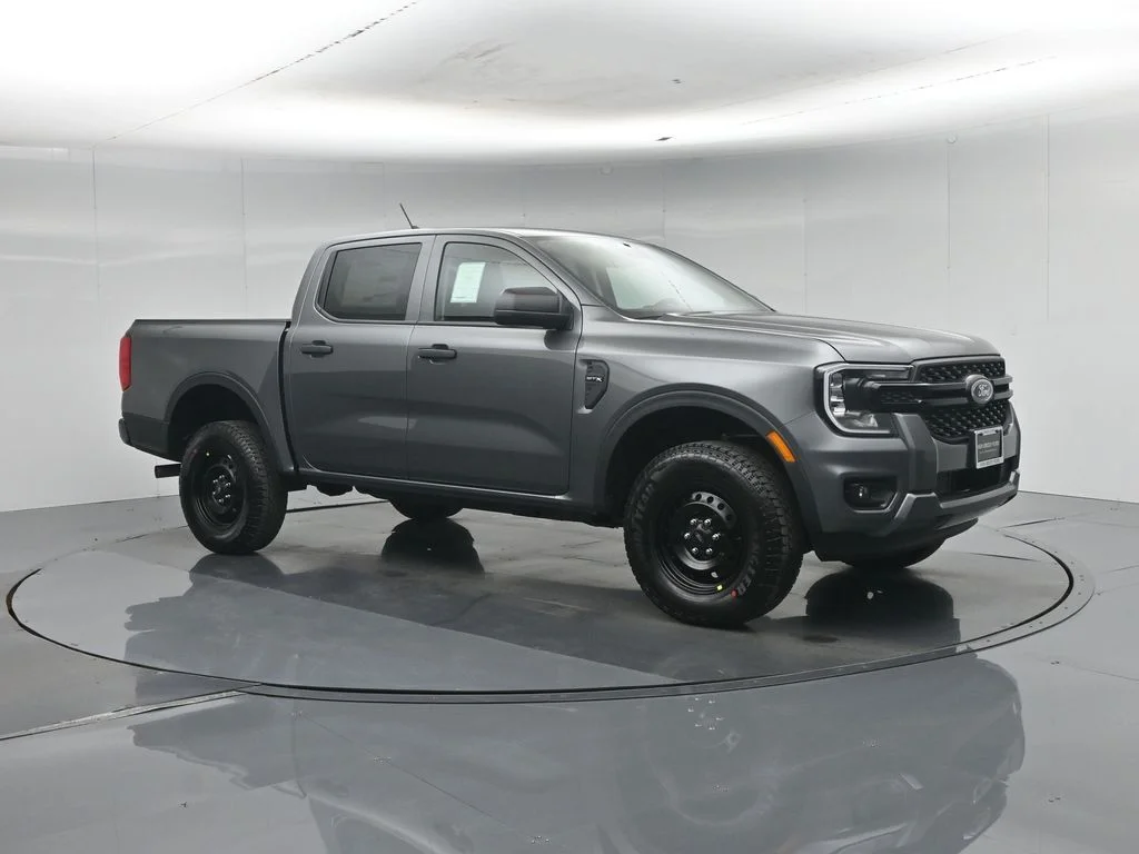 New 2026 Gray Ford XL image 6