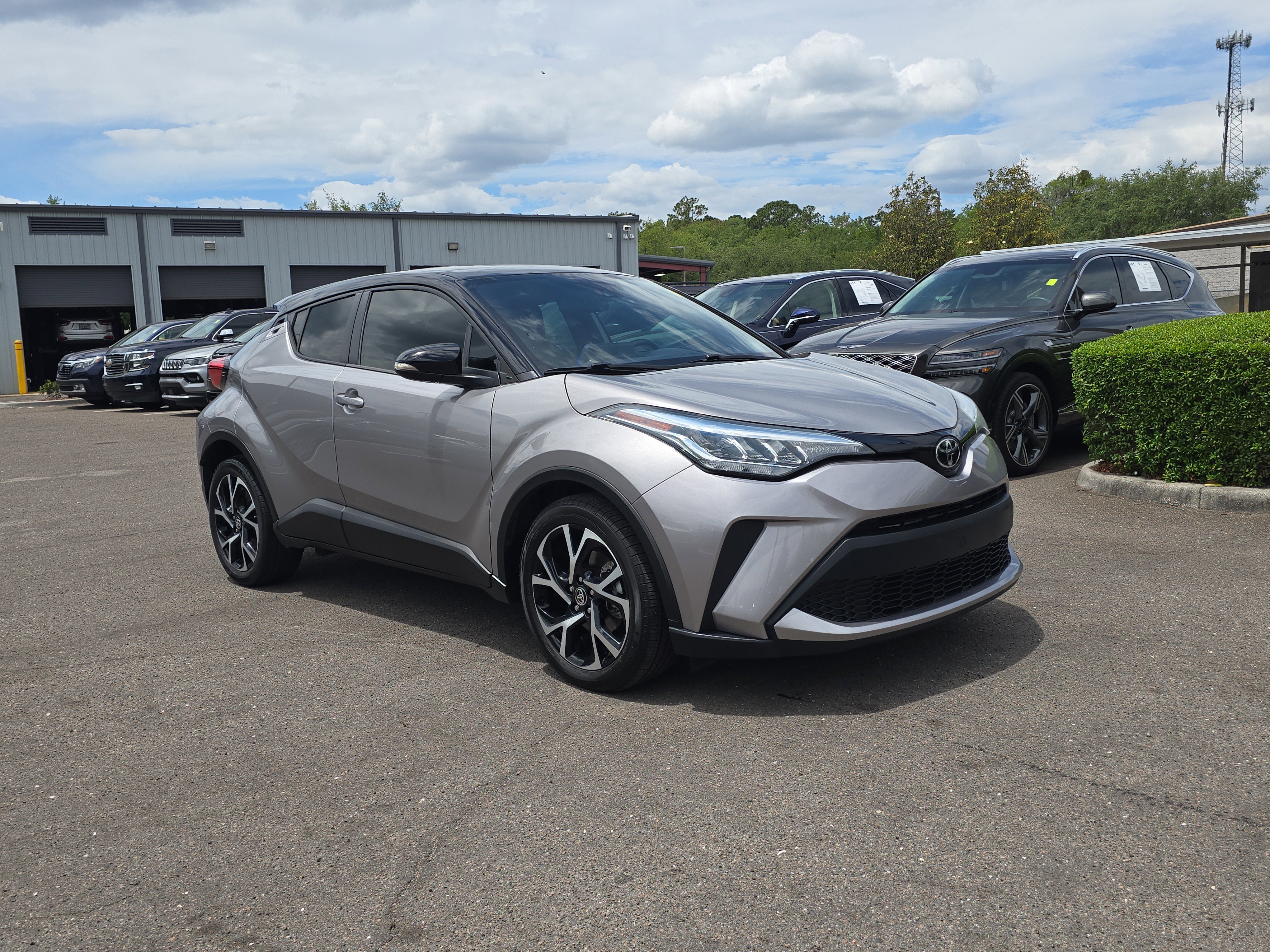 Used 2020 Toyota C-HR XLE with VIN NMTKHMBX1LR104967 for sale in Zephyrhills, FL