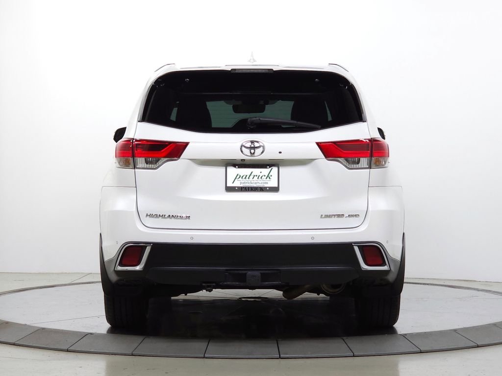 Used 2019 Blizzard Pearl Toyota Limited Platinum image 6