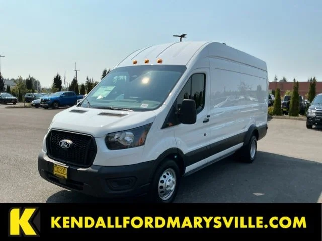 New 2026 Oxford White Ford Base image 1