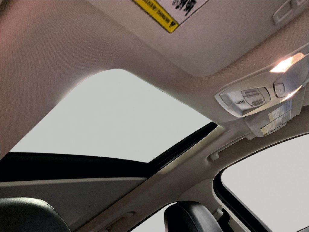 Used 2017 Gray Ford SE image 22