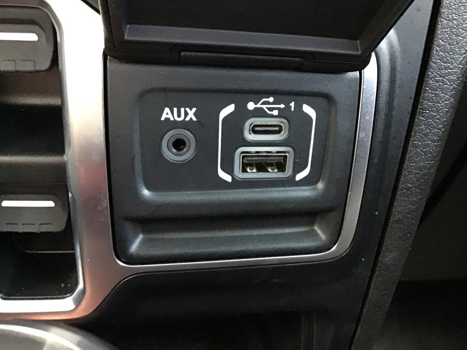 Used 2024 Bright White Clearcoat Jeep Texas Trail image 18
