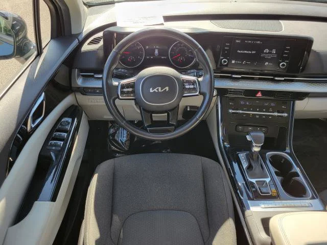 Used 2022  Kia LX image 13