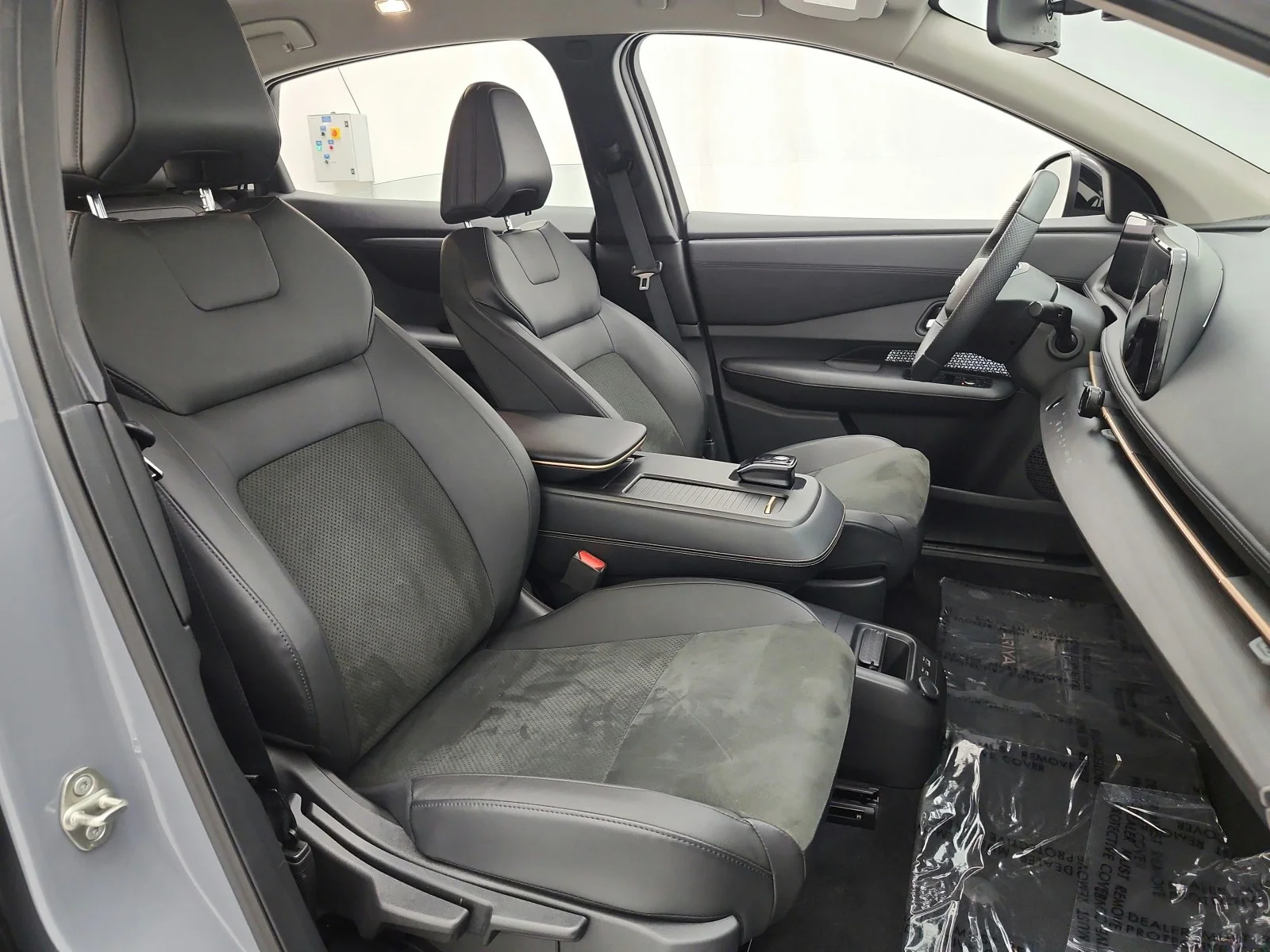 Used 2024 Boulder Gray Pearl/Black Diamond Pearl Nissan ENGAGE+ image 19