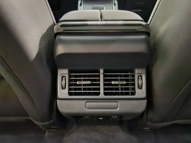 Used 2026 Fuji White Land Rover Core S image 30
