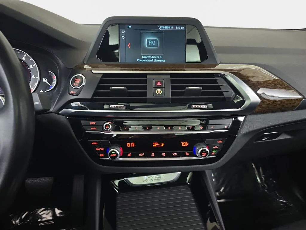 Used 2019 Silver BMW xDrive30i image 23
