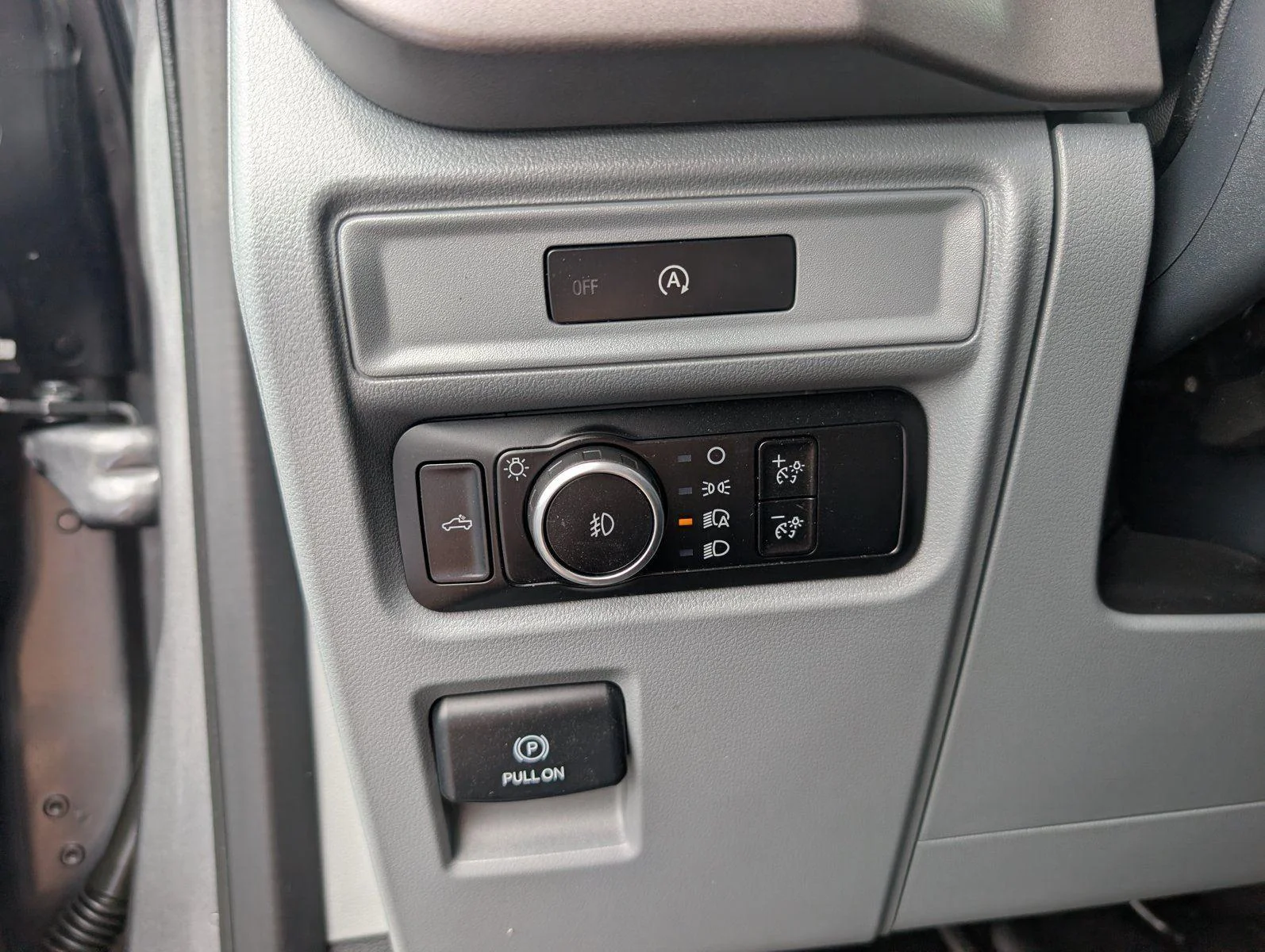 Used 2025 Carbonized Gray Ford XLT image 30