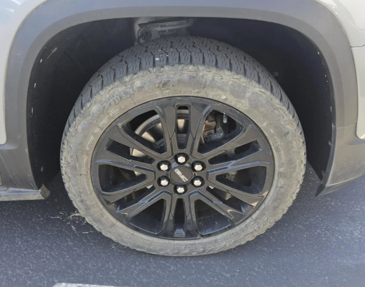 Used 2023 STERLING METALLIC GMC SLE image 23