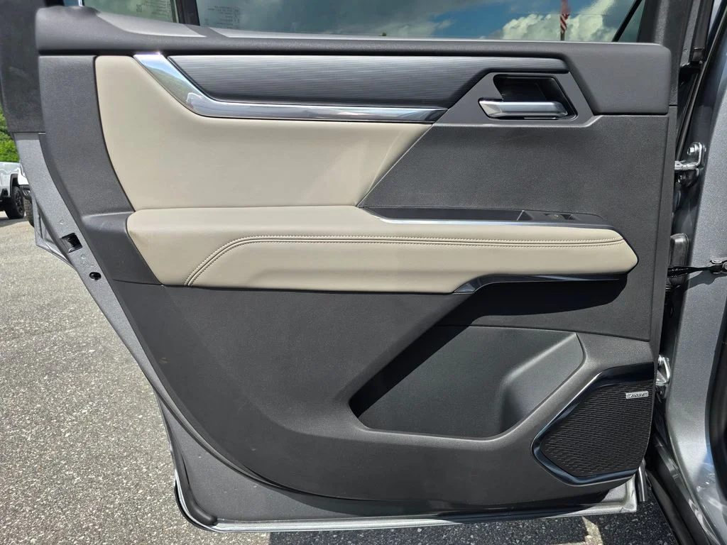 New 2026 Silver GMC Elevation image 37