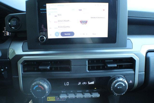 2024 Toyota Tacoma SR5 - Photo 8