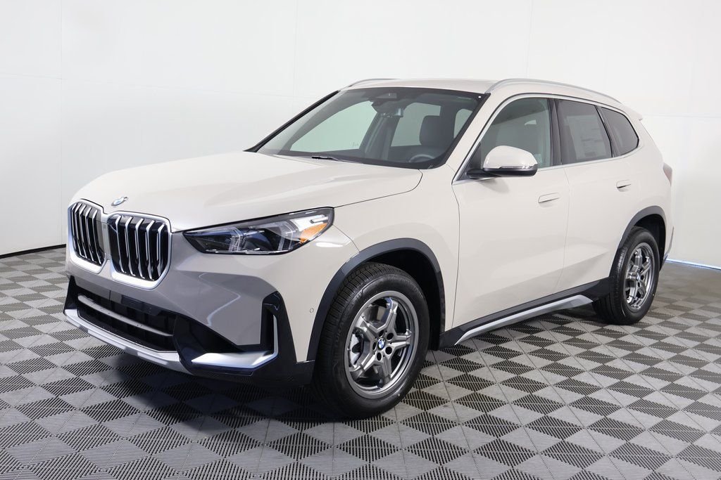 New 2027 Dune Grey Metallic BMW xDrive28i image 1