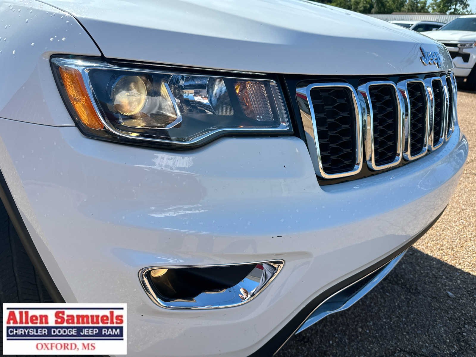 Used 2022 Bright White Clearcoat Jeep Limited image 51