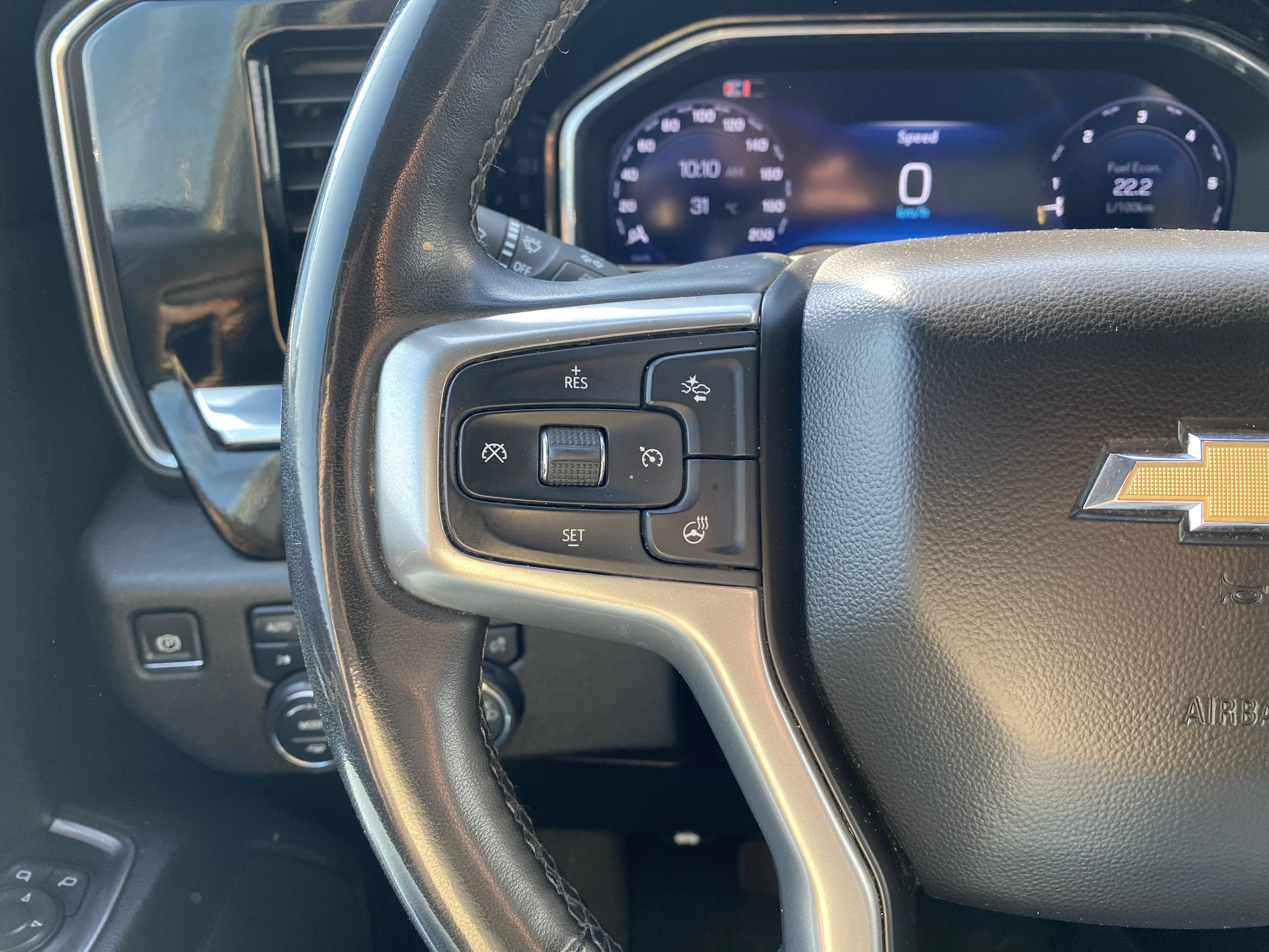 Used 2024 White Chevrolet LT Crew Cab  * HEATED FRONT SEATS * TOW PACKAGE * image 12
