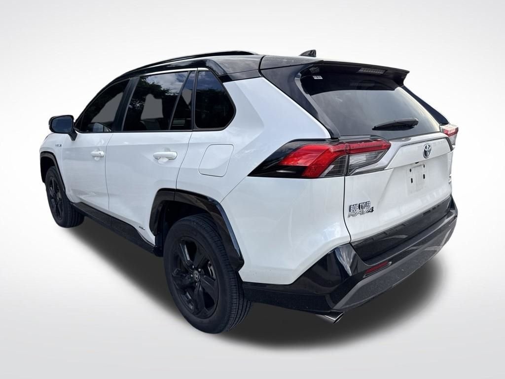 Used 2021 White Toyota XSE image 4