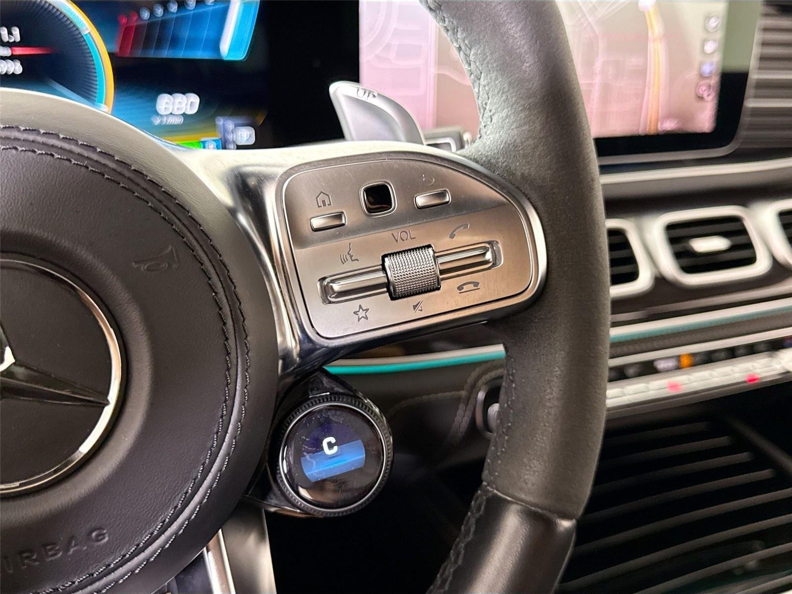 Used 2023 Cirrus Silver Metallic Mercedes-Benz AMG® GLS 63 | AMG® Performance Steering Wheel | Heated/Cooled Seats image 23