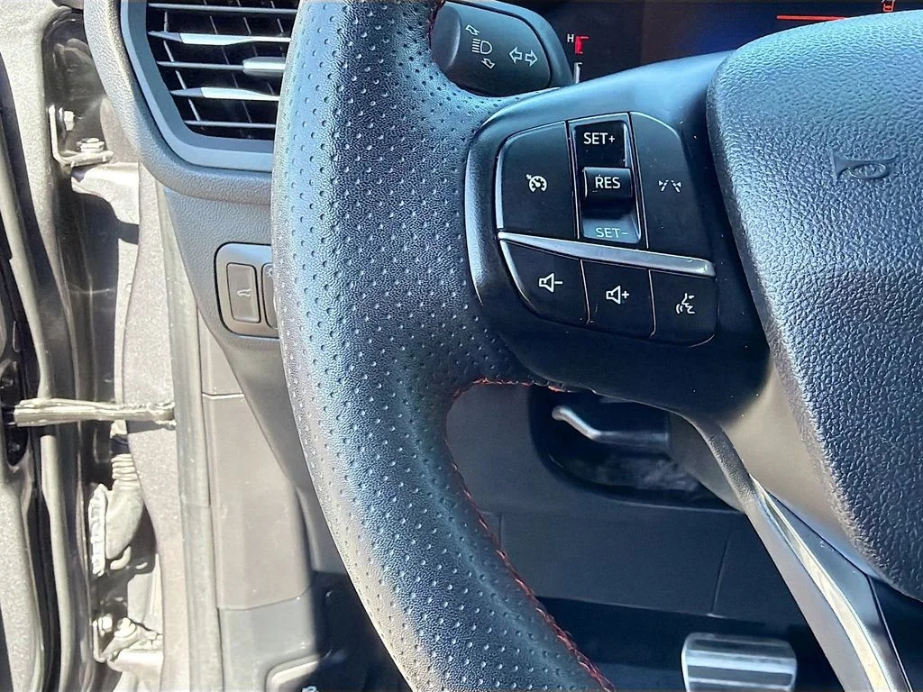 2023 Ford Escape ST-Line - Photo 36